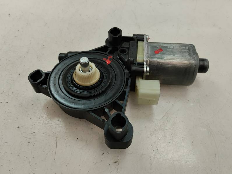 MOTOR ELEVALUNAS DELANTERO DERECHO AUDI A3 2017 1.5 16V TSI ACT (150 CV)