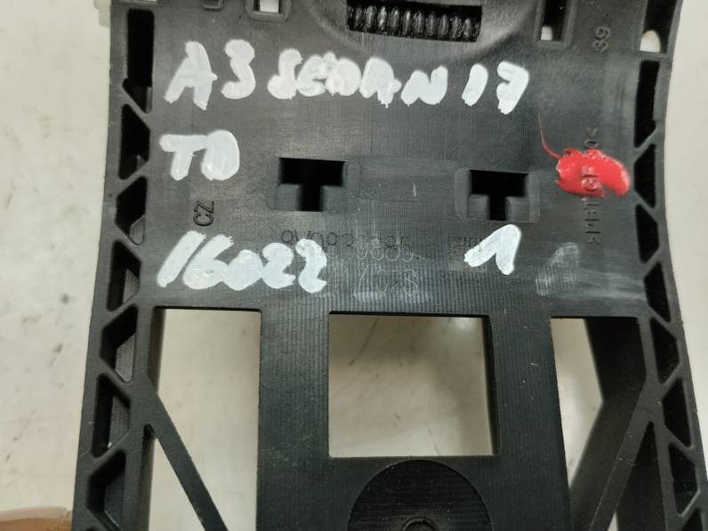 MANETA EXTERIOR TRASERA DERECHA AUDI A3 2017 1.5 16V TSI ACT (150 CV)