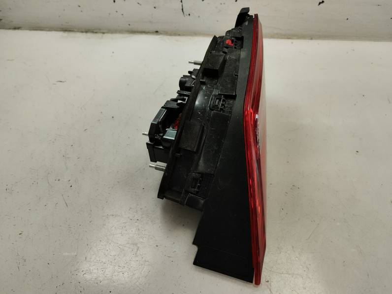 PILOTO TRASERO IZQUIERDO AUDI A3 2017 1.5 16V TSI ACT (150 CV)