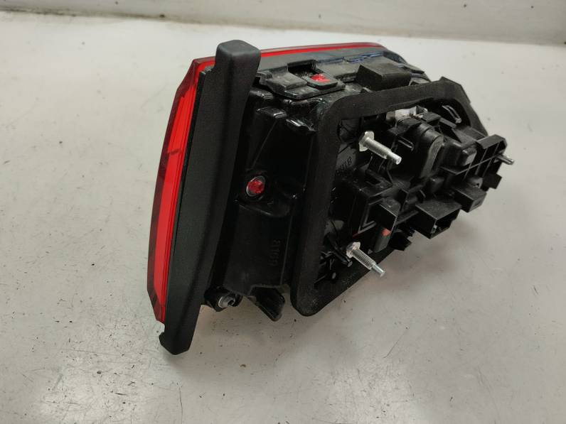 PILOTO TRASERO IZQUIERDO AUDI A3 2017 1.5 16V TSI ACT (150 CV)