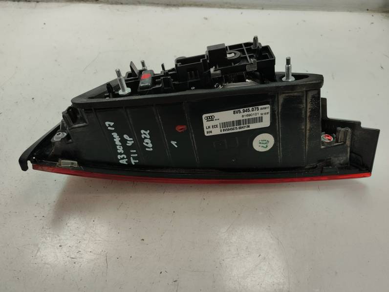 PILOTO TRASERO IZQUIERDO AUDI A3 2017 1.5 16V TSI ACT (150 CV)