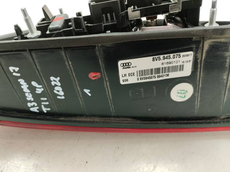 PILOTO TRASERO IZQUIERDO AUDI A3 2017 1.5 16V TSI ACT (150 CV)