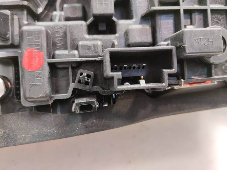 PILOTO TRASERO IZQUIERDO AUDI A3 2017 1.5 16V TSI ACT (150 CV)