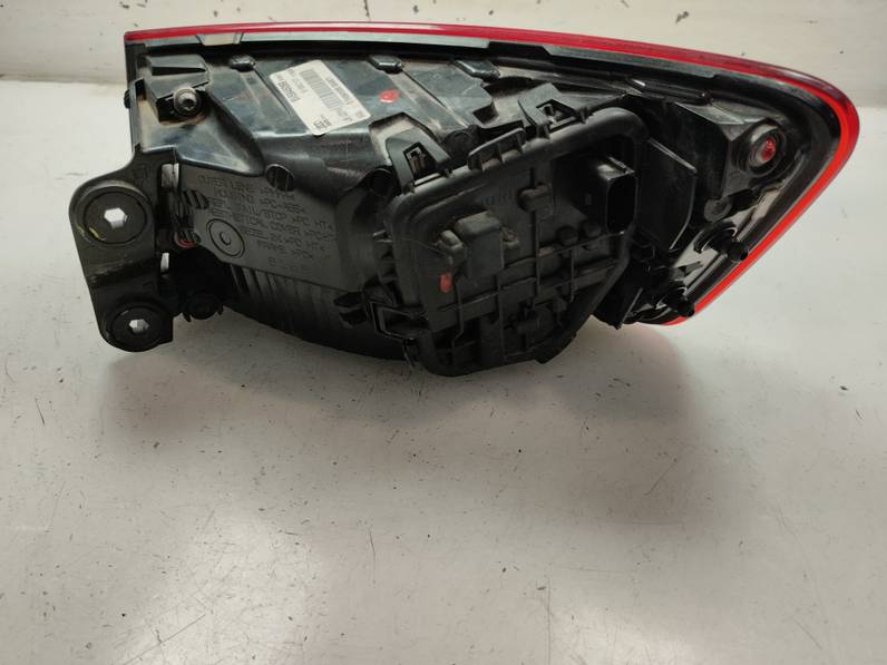 PILOTO TRASERO IZQUIERDO AUDI A3 2017 1.5 16V TSI ACT (150 CV)