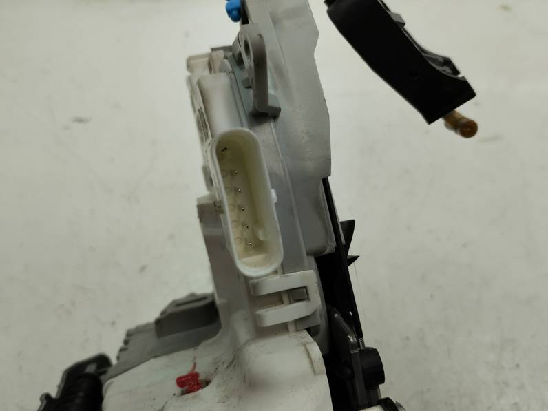 CERRADURA PUERTA TRASERA DERECHA AUDI A3 2017 1.5 16V TSI ACT (150 CV)