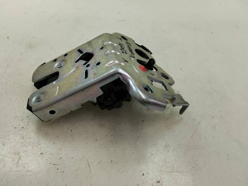 CERRADURA MALETERO PORTON AUDI A3 2017 1.5 16V TSI ACT (150 CV)