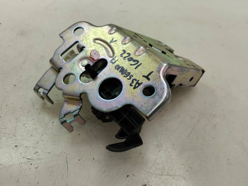 CERRADURA MALETERO PORTON AUDI A3 2017 1.5 16V TSI ACT (150 CV)