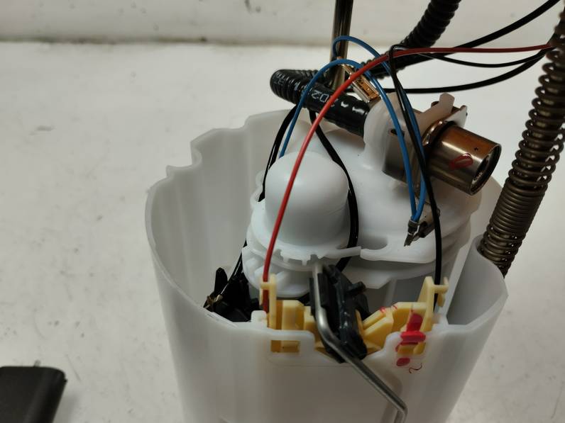 BOMBA COMBUSTIBLE FORD KUGA 2023 1.5 ECOBOOST (150 CV)