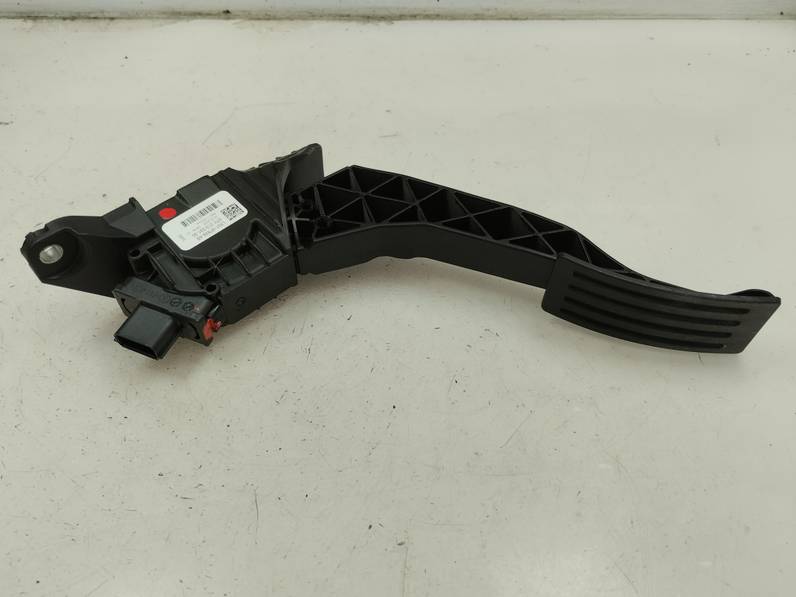 POTENCIOMETRO PEDAL FORD KUGA 2023 1.5 ECOBOOST (150 CV)