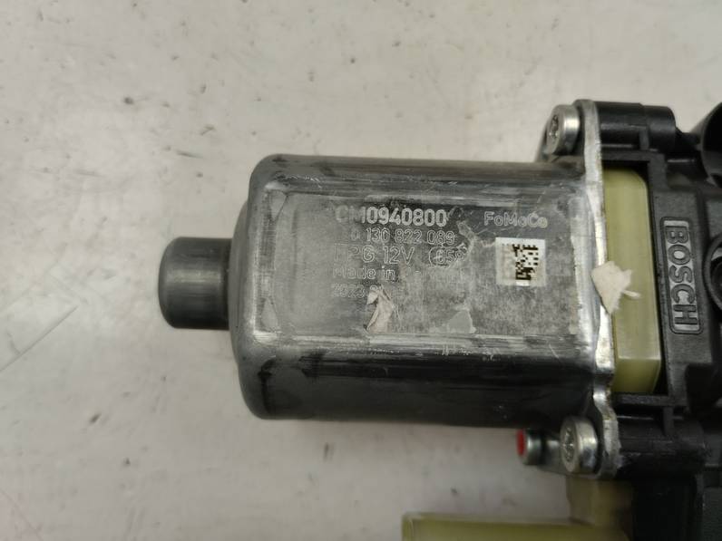 MOTOR ELEVALUNAS DELANTERO DERECHO FORD KUGA 2023 1.5 ECOBOOST (150 CV)