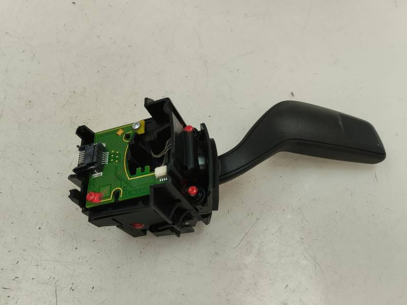 MANDO INTERMITENTES FORD KUGA 2023 1.5 ECOBOOST (150 CV)