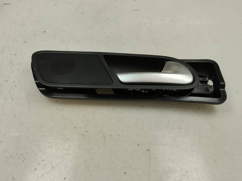 MANETA INTERIOR TRASERA DERECHA VOLKSWAGEN TIGUAN 2016 2.0 TDI (110 CV)