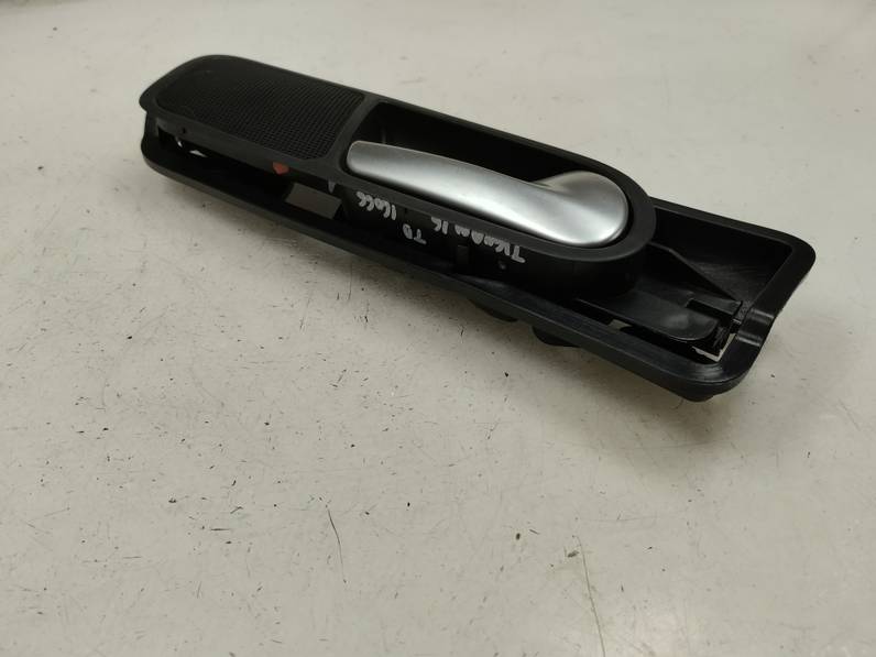 MANETA INTERIOR TRASERA DERECHA VOLKSWAGEN TIGUAN 2016 2.0 TDI (110 CV)