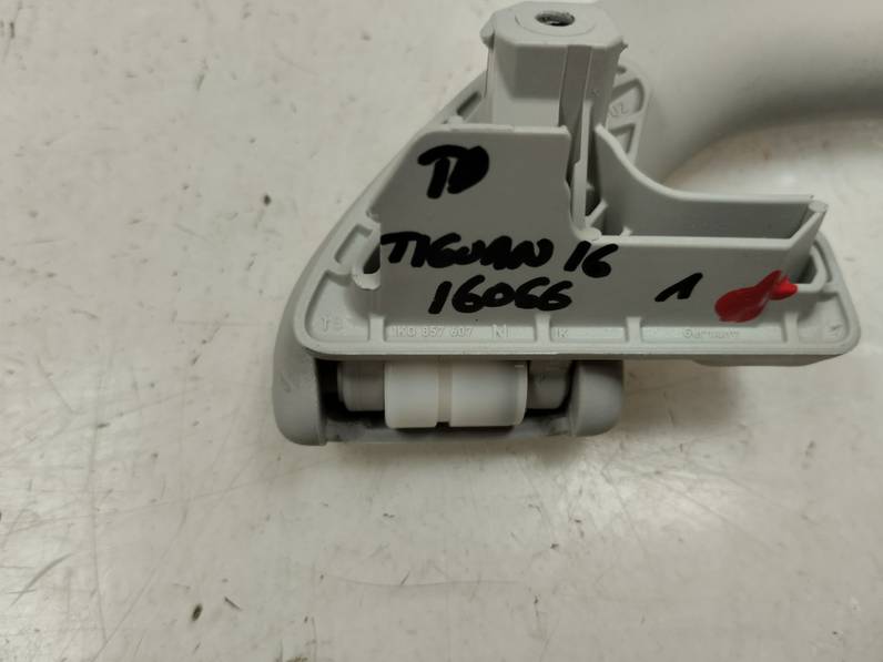 MANETA INTERIOR TRASERA DERECHA VOLKSWAGEN TIGUAN 2016 2.0 TDI (110 CV)