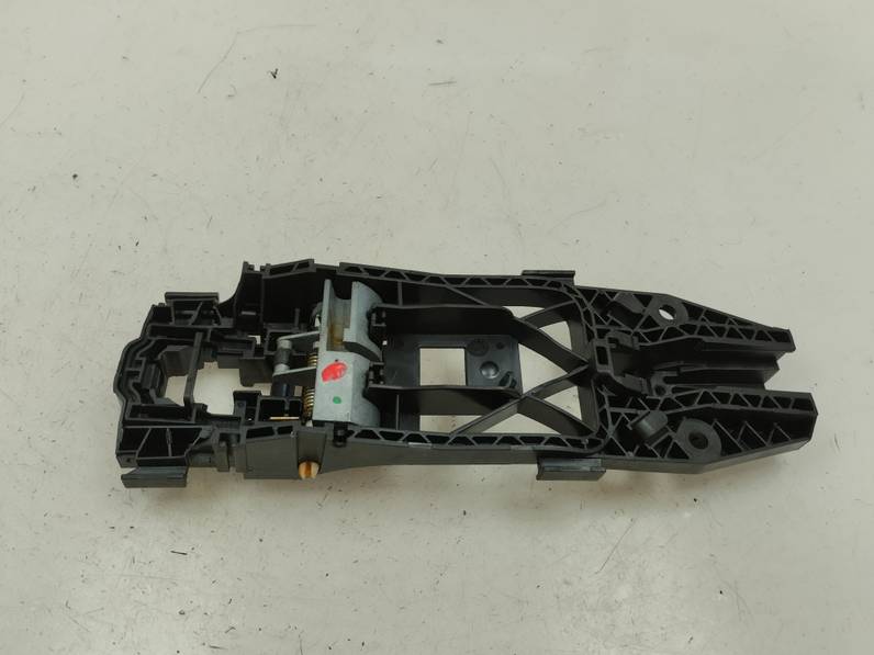 MANETA EXTERIOR TRASERA IZQUIERDA VOLKSWAGEN TIGUAN 2016 2.0 TDI (110 CV)