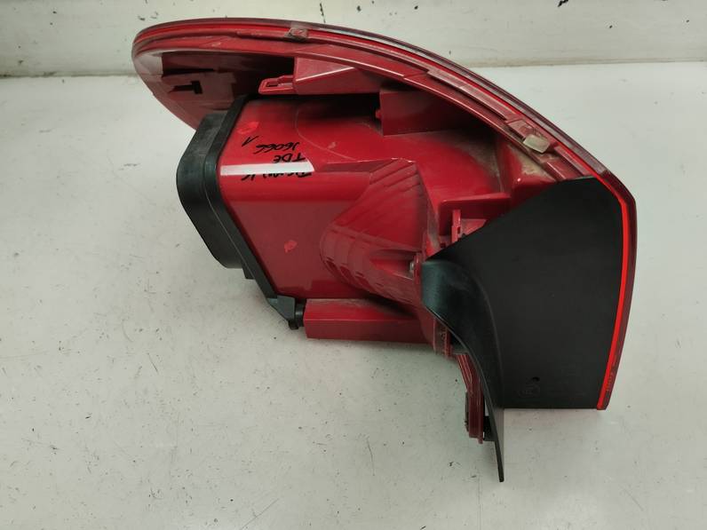 PILOTO TRASERO DERECHO VOLKSWAGEN TIGUAN 2016 2.0 TDI (110 CV)