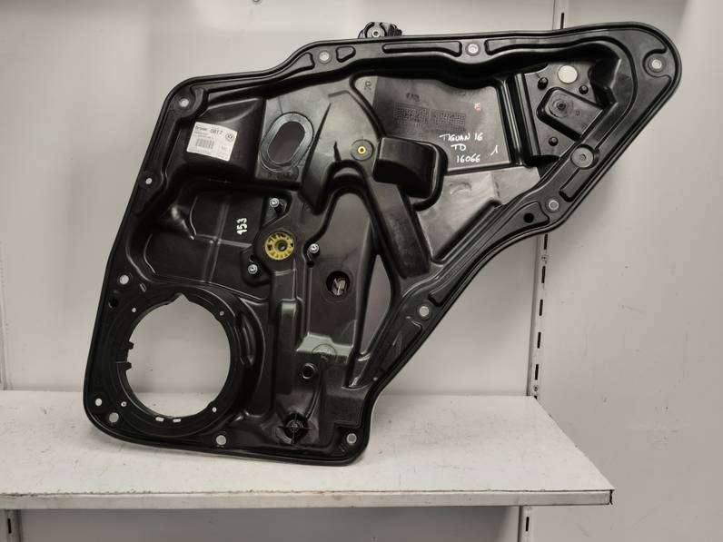 ELEVALUNAS TRASERO DERECHO VOLKSWAGEN TIGUAN 2016 2.0 TDI (110 CV)