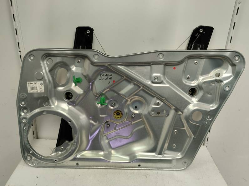 ELEVALUNAS DELANTERO DERECHO VOLKSWAGEN TIGUAN 2016 2.0 TDI (110 CV)