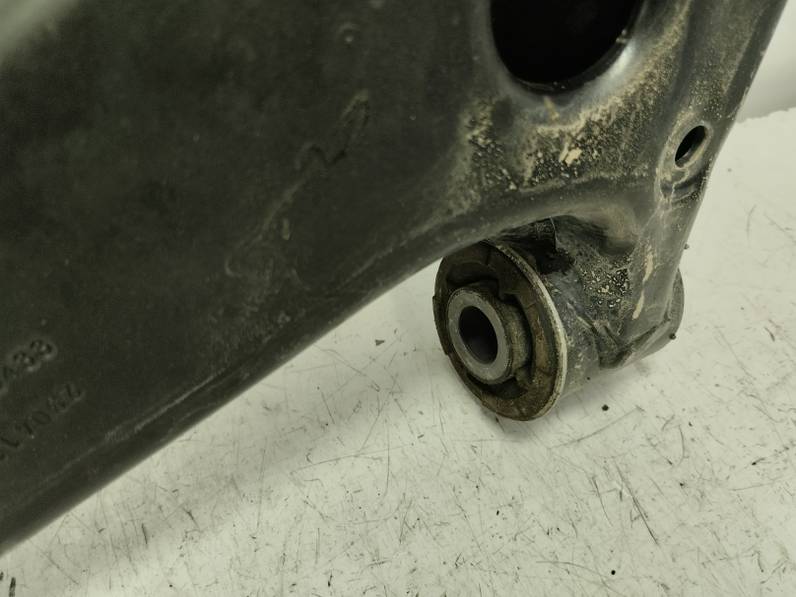 BRAZO SUSPENSION INFERIOR DELANTERO IZQUIERDO FORD KUGA 2023 1.5 ECOBOOST (150 CV)