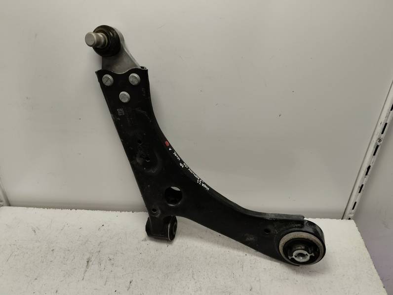 BRAZO SUSPENSION INFERIOR DELANTERO DERECHO FORD KUGA 2023 1.5 ECOBOOST (150 CV)