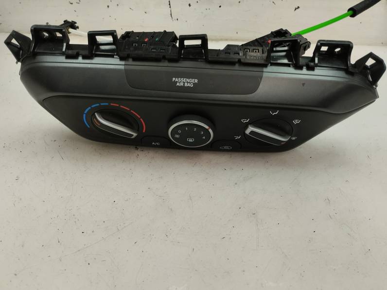 MANDO CALEFACCION AIRE ACONDICIONADO HYUNDAI I20 2023 1.0 TGDI (101 CV)
