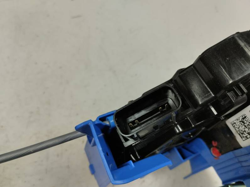 CERRADURA PUERTA DELANTERA DERECHA HYUNDAI I20 2023 1.0 TGDI (101 CV)