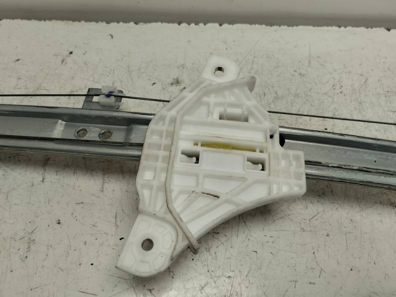 ELEVALUNAS DELANTERO DERECHO HYUNDAI I20 2023 1.0 TGDI (101 CV)