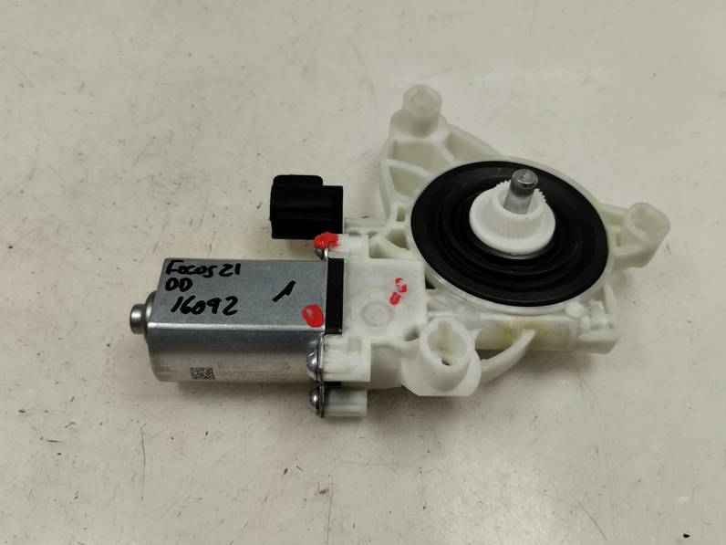MOTOR ELEVALUNAS DELANTERO DERECHO FORD FOCUS 2021 1.0 ECOBOOST (125 CV)