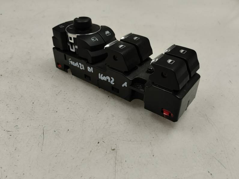 MANDO ELEVALUNAS DELANTERO IZQUIERDO FORD FOCUS 2021 1.0 ECOBOOST (125 CV)