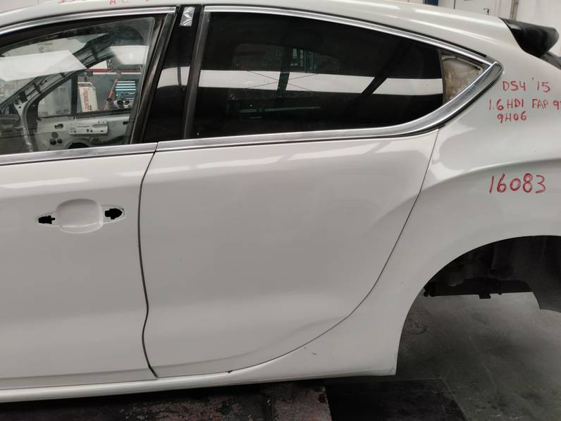 PUERTA TRASERA IZQUIERDA CITROEN DS4 2015 1.6 HDI (92 CV)