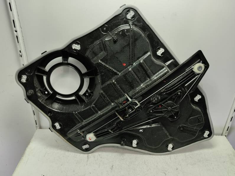 ELEVALUNAS TRASERO IZQUIERDO FORD FOCUS 2021 1.0 ECOBOOST (125 CV)