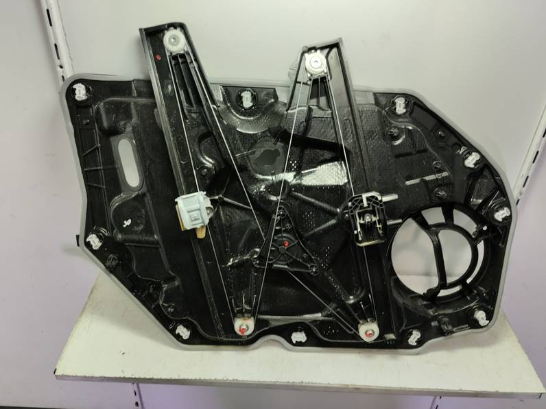 ELEVALUNAS DELANTERO DERECHO FORD FOCUS 2021 1.0 ECOBOOST (125 CV)