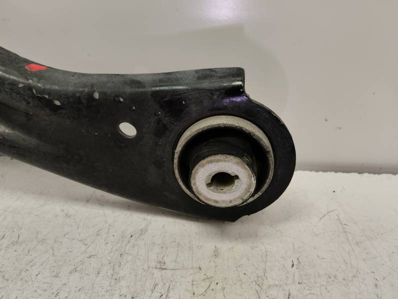 BRAZO SUSPENSION INFERIOR DELANTERO DERECHO FORD FOCUS 2021 1.0 ECOBOOST (125 CV)