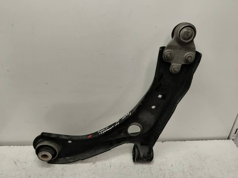 BRAZO SUSPENSION INFERIOR DELANTERO DERECHO FORD FOCUS 2021 1.0 ECOBOOST (125 CV)