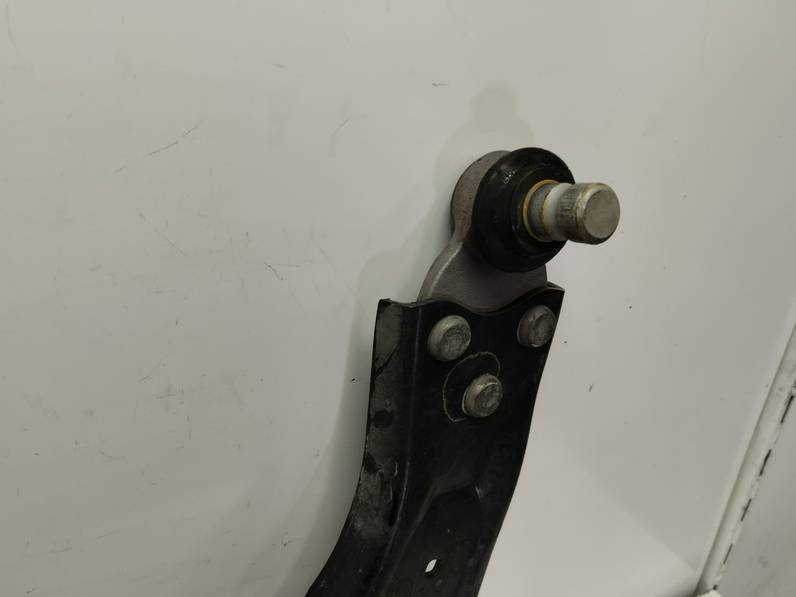 BRAZO SUSPENSION INFERIOR DELANTERO IZQUIERDO FORD FOCUS 2021 1.0 ECOBOOST (125 CV)