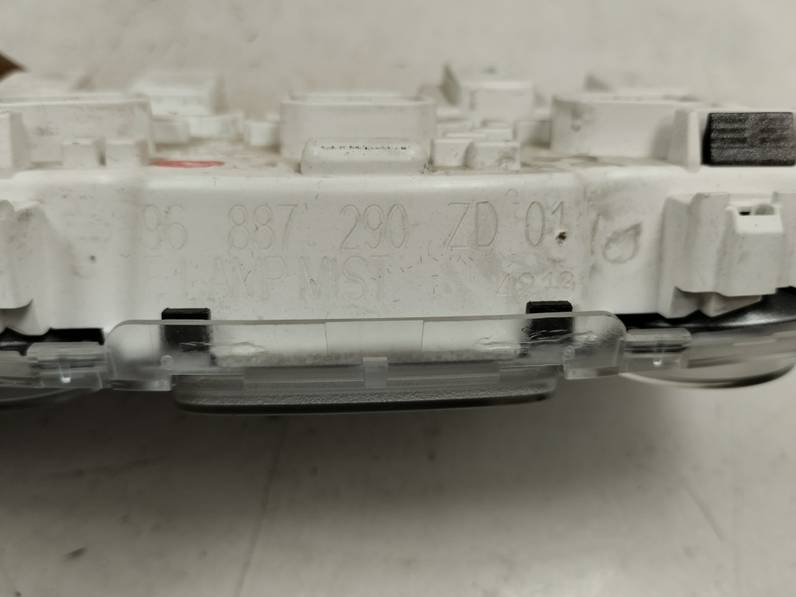 LUZ INTERIOR CITROEN DS4 2015 1.6 HDI (92 CV)