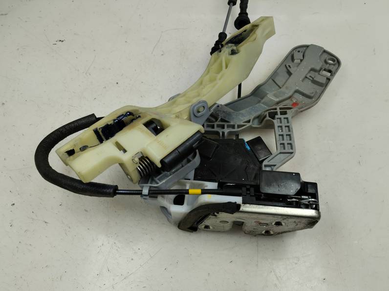 CERRADURA PUERTA TRASERA DERECHA HYUNDAI ELANTRA 2012 1.6 (132 CV)