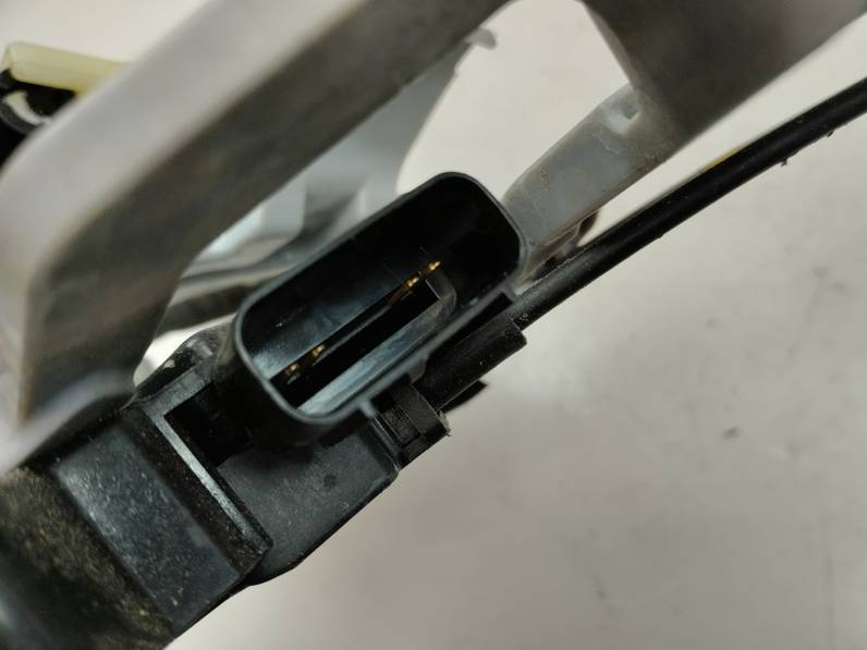 CERRADURA PUERTA TRASERA DERECHA HYUNDAI ELANTRA 2012 1.6 (132 CV)