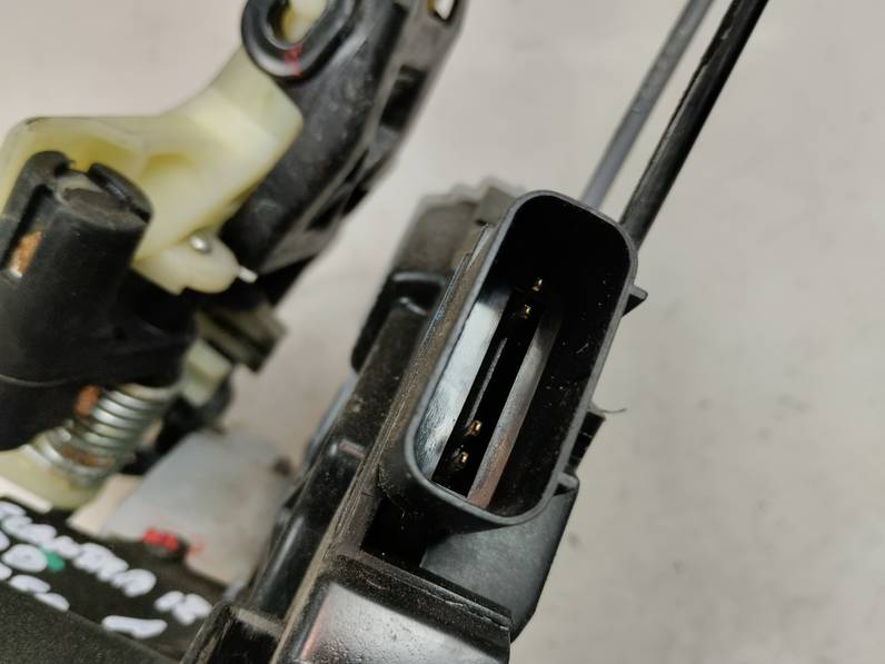 CERRADURA PUERTA DELANTERA DERECHA HYUNDAI ELANTRA 2012 1.6 (132 CV)