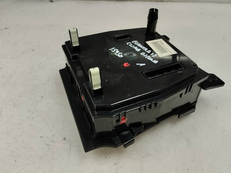 MANDO CLIMATIZADOR HYUNDAI ELANTRA 2012 1.6 (132 CV)