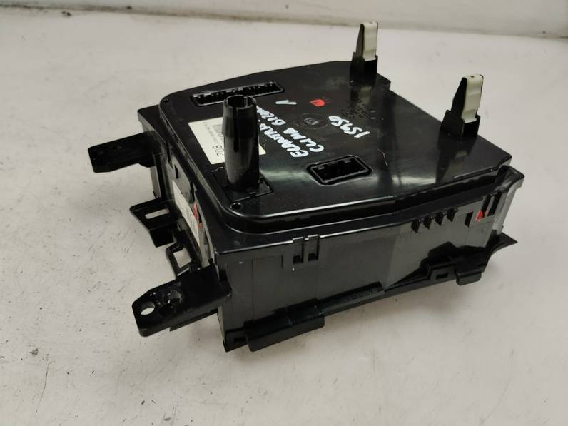 MANDO CLIMATIZADOR HYUNDAI ELANTRA 2012 1.6 (132 CV)