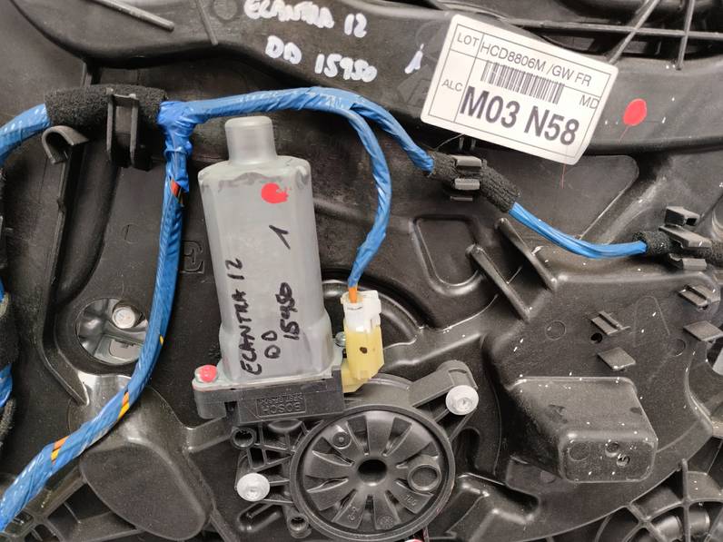 ELEVALUNAS DELANTERO DERECHO HYUNDAI ELANTRA 2012 1.6 (132 CV)