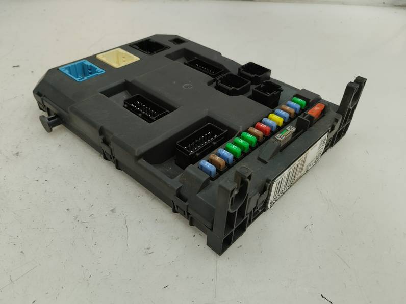 CAJA RELES FUSIBLES PEUGEOT 207 2011 1.4 (73 CV)