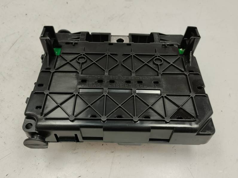CAJA RELES FUSIBLES CITROEN XSARA PICASSO 2005 1.6 (95 CV)
