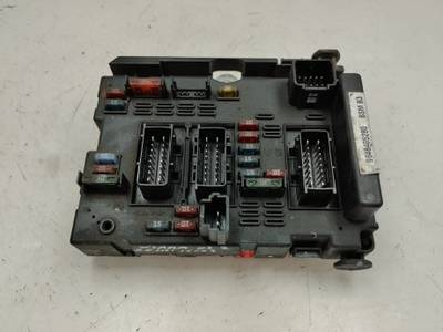 CAJA RELES FUSIBLES CITROEN XSARA BERLINA 2002 2.0 HDI (109 CV)