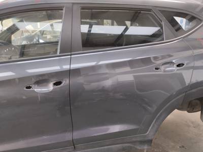 PUERTA TRASERA IZQUIERDA HYUNDAI TUCSON 2020 1.6 (132 CV)