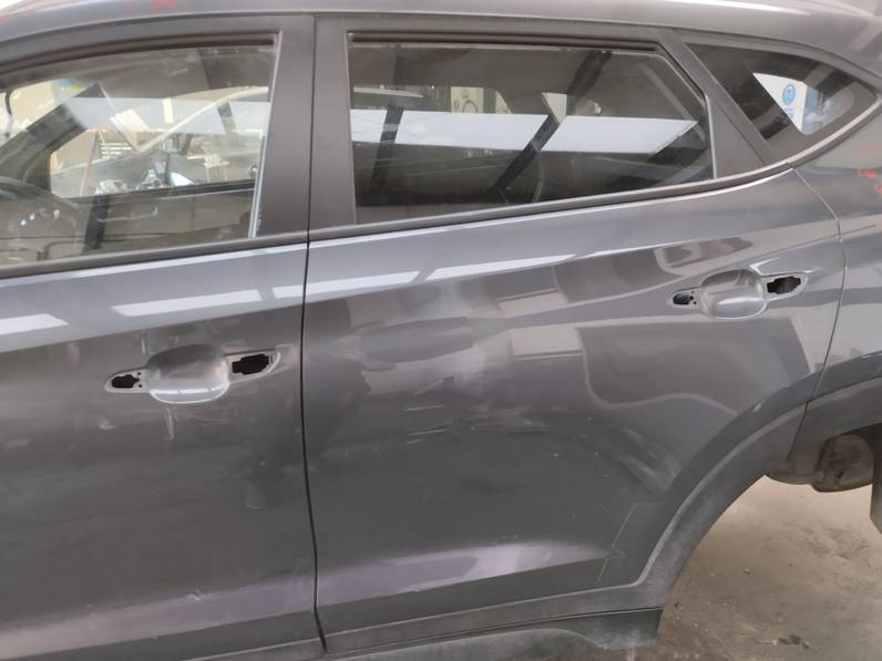 PUERTA TRASERA IZQUIERDA HYUNDAI TUCSON 2020 1.6 (132 CV)