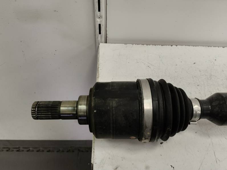 TRANSMISION DELANTERA DERECHA HYUNDAI TUCSON 2020 1.6 (132 CV)