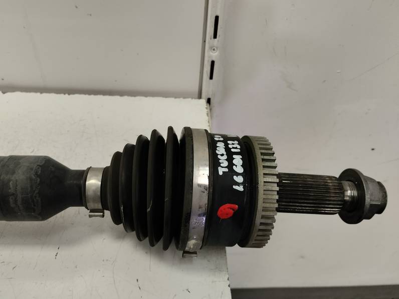 TRANSMISION DELANTERA DERECHA HYUNDAI TUCSON 2020 1.6 (132 CV)