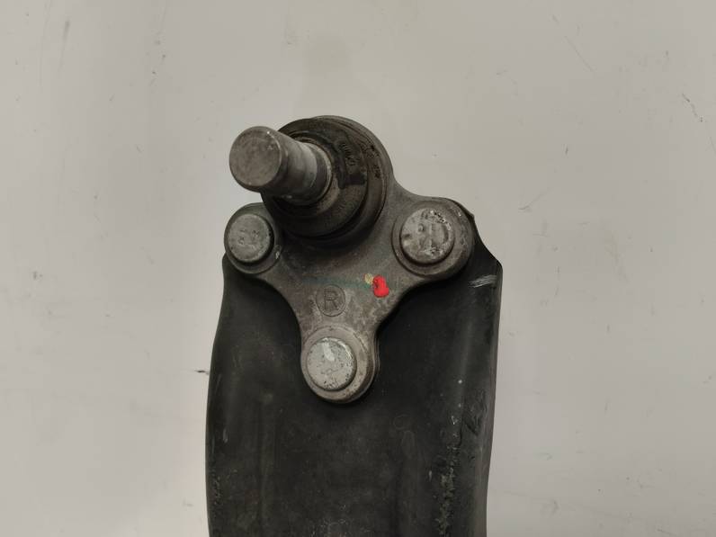 BRAZO SUSPENSION INFERIOR DELANTERO DERECHO HYUNDAI TUCSON 2020 1.6 (132 CV)